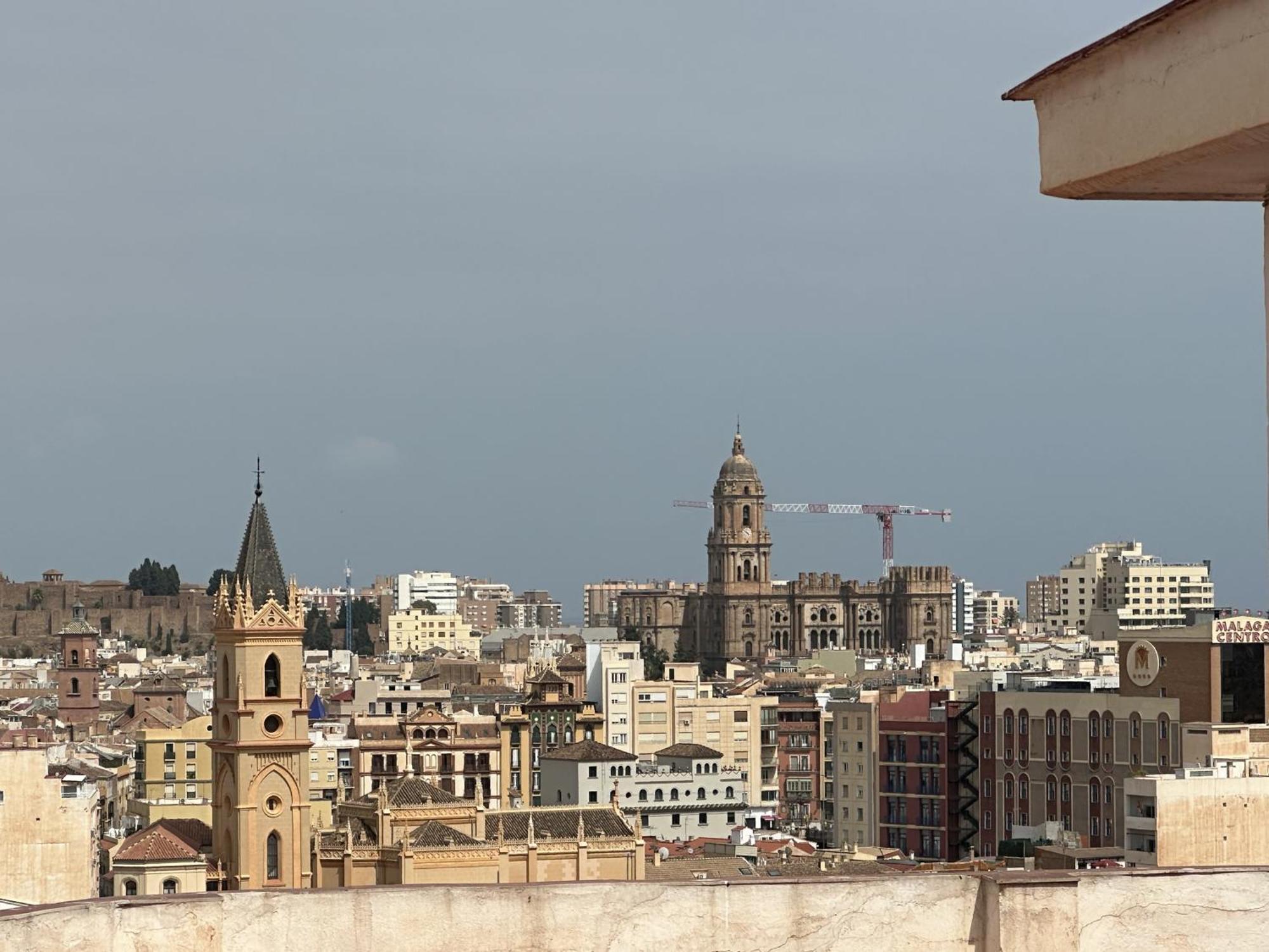 شقة Atico Plaza Bailen Malaga Centro المظهر الخارجي الصورة